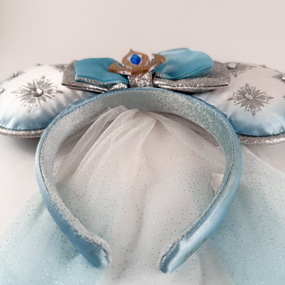 Disney Parks Frozen Elsa Ears Headband with Veil - Picture 2 of 5